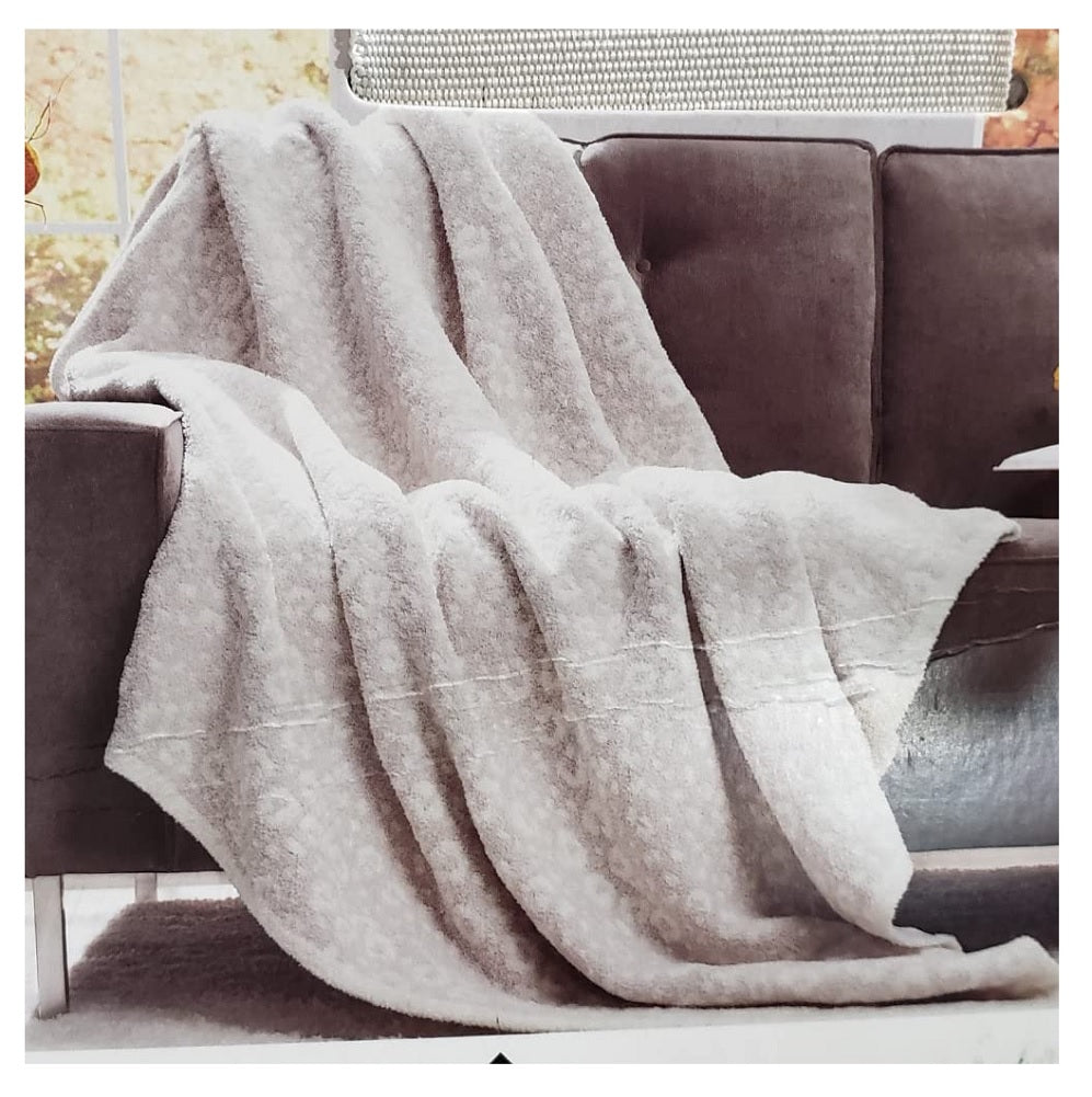 Members Mark Luxury Cozy Knit Throw 60in X 70in Chelsea Leopard Cream