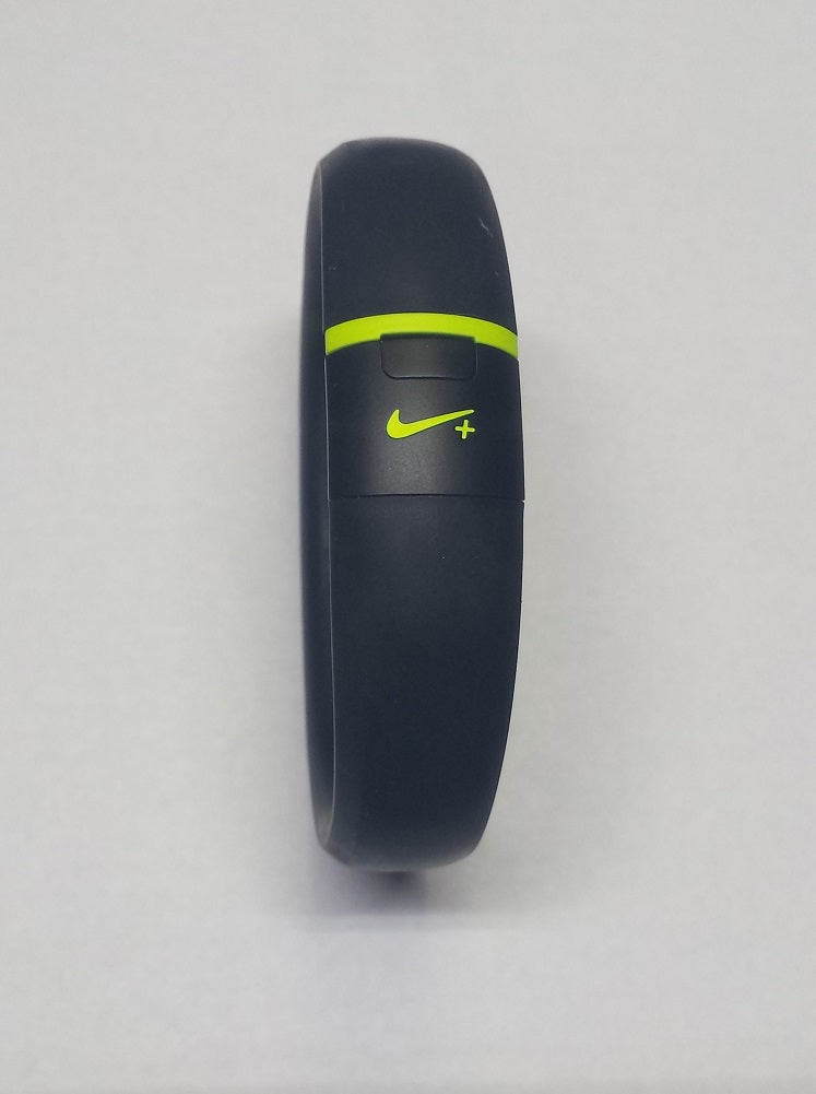 Nike Fuelband SE Fitness Tracker